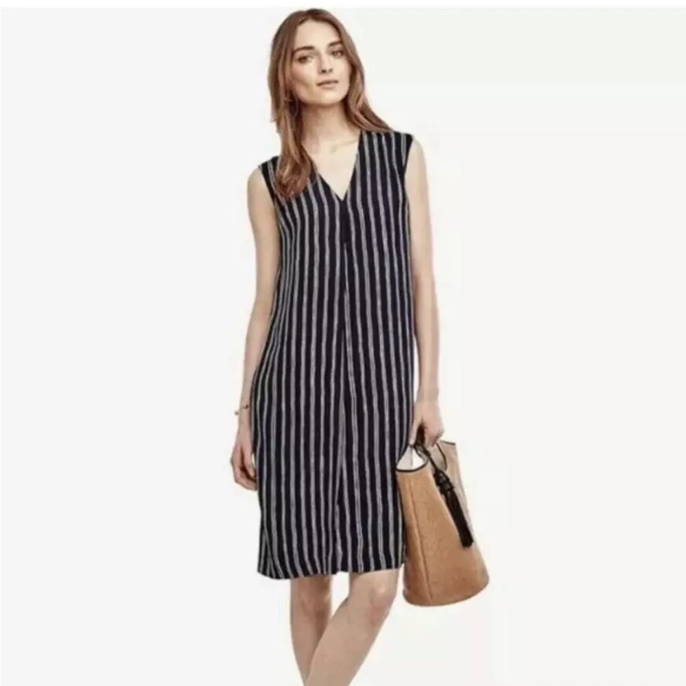 NEW Ann Taylor Navy Blue White Pin Stripe V Neck Shift Dress